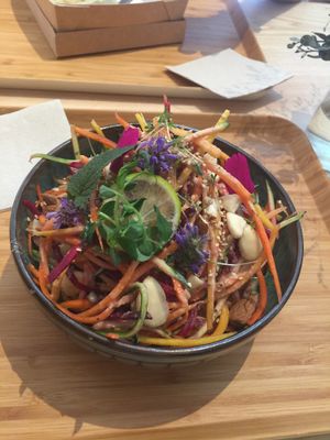 Pad Thai cru at Sovaga in Toulouse