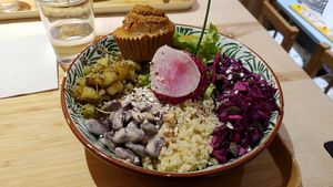 Sovabowl at Sovaga in Toulouse