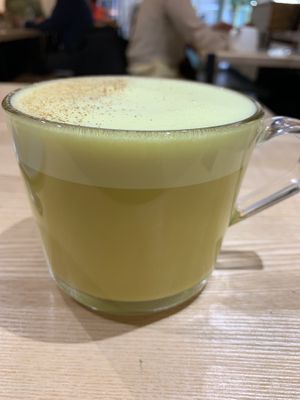 Golden latte at Sovaga in Toulouse