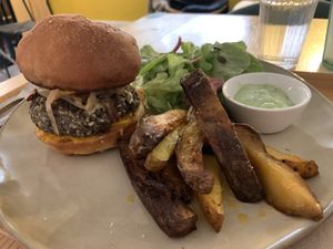 Vegan burger at Sovaga in Toulouse