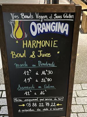   at Harmonie Bowl & Juice in Strasbourg