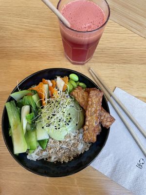 Amazing bowl and juice   at Harmonie Bowl & Juice in Strasbourg