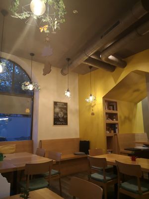 Inside at Harmonie Bowl & Juice in Strasbourg
