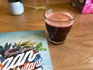 The beetroot-Swiss chard-apple juice  at Harmonie Bowl & Juice in Strasbourg