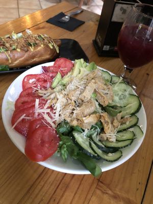 Cesar salad at Jardin Urbano in Valencia