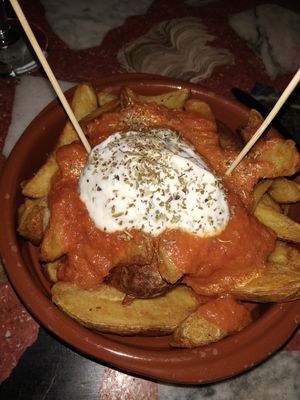 Patatas bravas at Jardin Urbano in Valencia