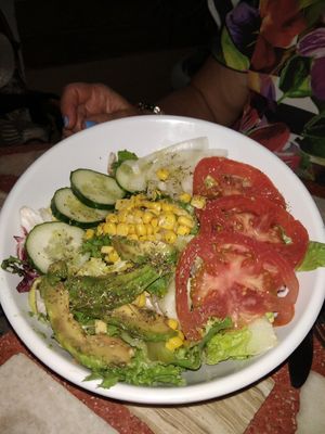 Ensalada at Jardin Urbano in Valencia