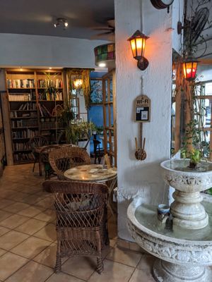 Inside at Jardin Urbano in Valencia