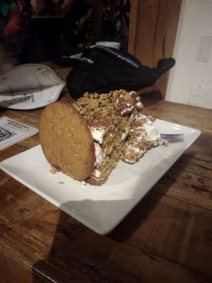 Tarta de la abuela at Jardin Urbano in Valencia