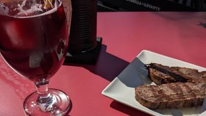 Banana bread at Jardin Urbano in Valencia