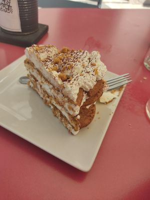 Tarta de la abuela at Jardin Urbano in Valencia