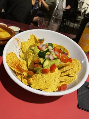 Nachos with guacamole   at Jardin Urbano in Valencia