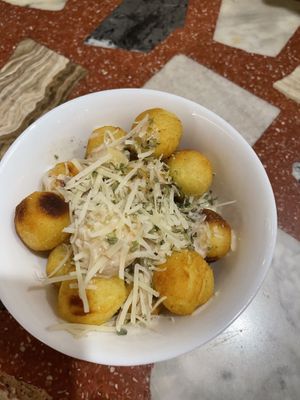 Potatoes noisettes  at Jardin Urbano in Valencia