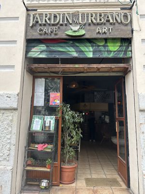 Entrance  at Jardin Urbano in Valencia