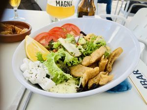 Ensalada 🌟🌟🌟🌟🌟  at Jardin Urbano in Valencia