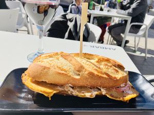 😋🌟🌟🌟🌟🌟  at Jardin Urbano in Valencia