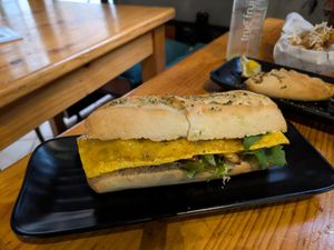Heura sandwich at Jardin Urbano in Valencia