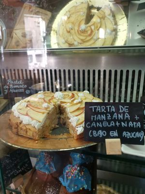 Desserts 🥰 at Jardin Urbano in Valencia