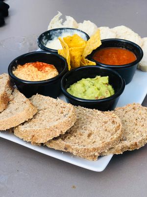 4 salsas at Jardin Urbano in Valencia