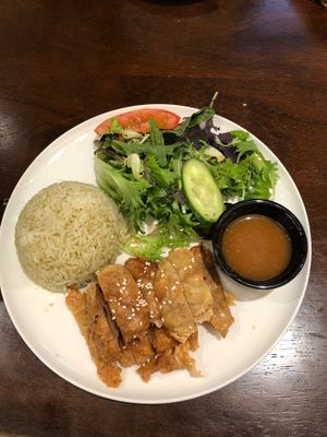 Needs more cucumber and better sauce but otherwise tastes really good at Oh My Greens in Melton South