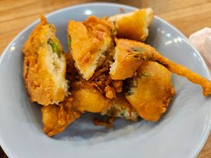 Yummy Veggie Fritters at Yi Shou Vegetarian 益寿斋 in North Singapore