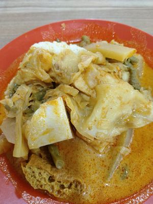 Lontong $4.50 at Yi Shou Vegetarian 益寿斋 in North Singapore