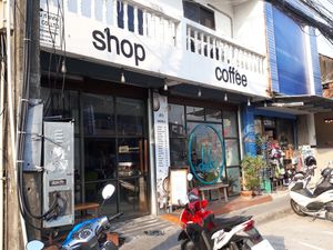 Outside at Dots Coffee in Koh Phangan