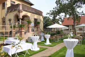 Indulgence in wine garden (during summer) and in the ancient cellar (during winter). at GUT LEBEN am Morstein in Westhofen