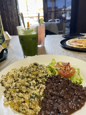Desayuno   at Capuchino Cafe in La Paz