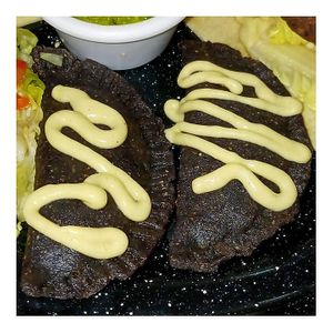 Empanadas Popeyes at Capuchino Cafe in La Paz