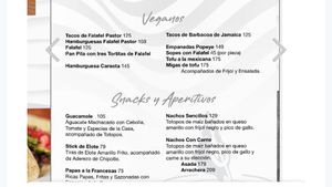 Las opciones   at Capuchino Cafe in La Paz