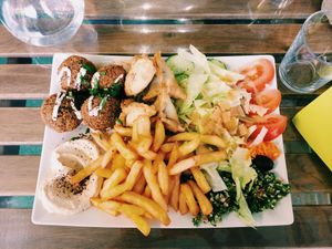 "Moukabilat" menu, vegan version at Habibi in Strasbourg