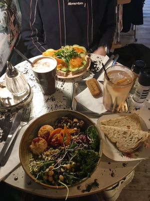 Amazing salad and fake ‘salmon’!! at Starfish Deli in Antwerpen