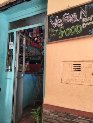 Cucina venezuelana con tante opzioni vegetariane e vegane at Anchoita del Pana in Malaga