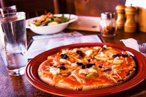 Vegan pizza at Locos X La Pasta  in La Paz