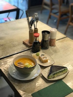Phak Soup, Tokio sandwich, Philadelphia Roll at YUZU in Istanbul