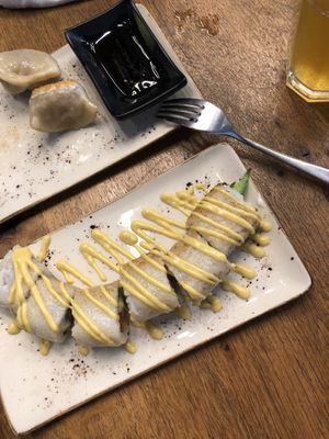 Dimsum and fried sushi roll at YUZU in Istanbul