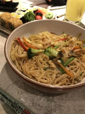 Pad thai at YUZU in Istanbul