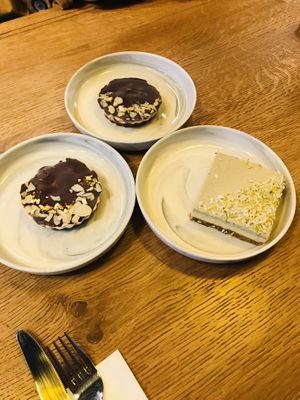 New Raw Tarts at YUZU in Istanbul