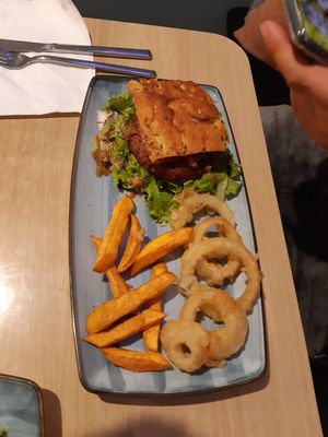 Burger at Nishta in Dubrovnik