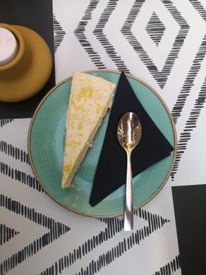 Raw lemon tart/torte at Nishta in Dubrovnik