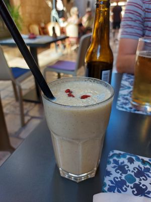 Banana goji berry smoothie at Nishta in Dubrovnik