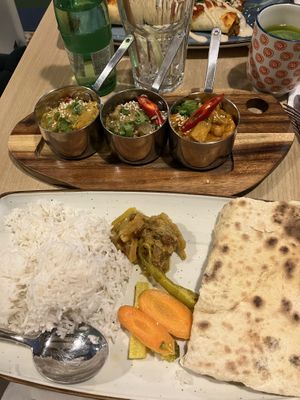 Curry platter   at Nishta in Dubrovnik