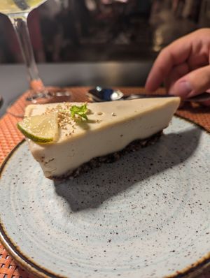 Lemon-mint raw vegan cake at Nishta in Dubrovnik