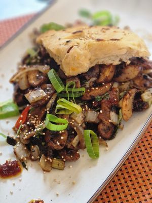 Focaccia with mushrooms at Nishta in Dubrovnik