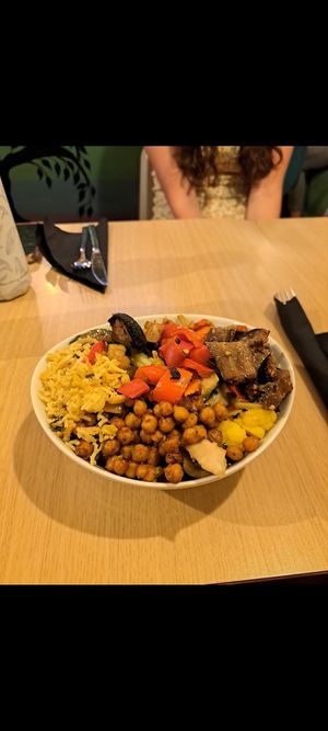 Salad bar bowl at Nishta in Dubrovnik