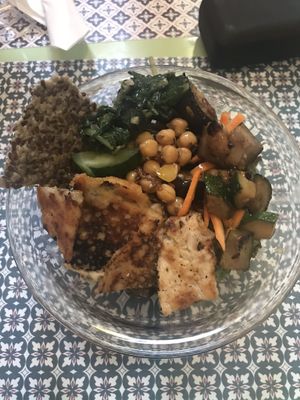 Salad bowl with tofu ? 27.06.2018 at Nishta in Dubrovnik