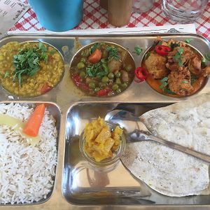 Indian plate-rice, naan, dahl, mango chutney etc at Nishta in Dubrovnik