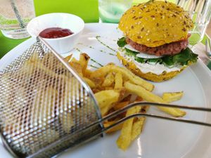 Beyond burger! So good! at Délices Veggies in Metz