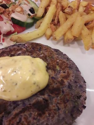 Home made vegetal steak "Forget Meat" at Délices Veggies in Metz
